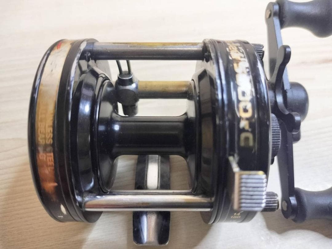 アブガルシア アンバサダー5000C ビンテージ リール abu ブラック