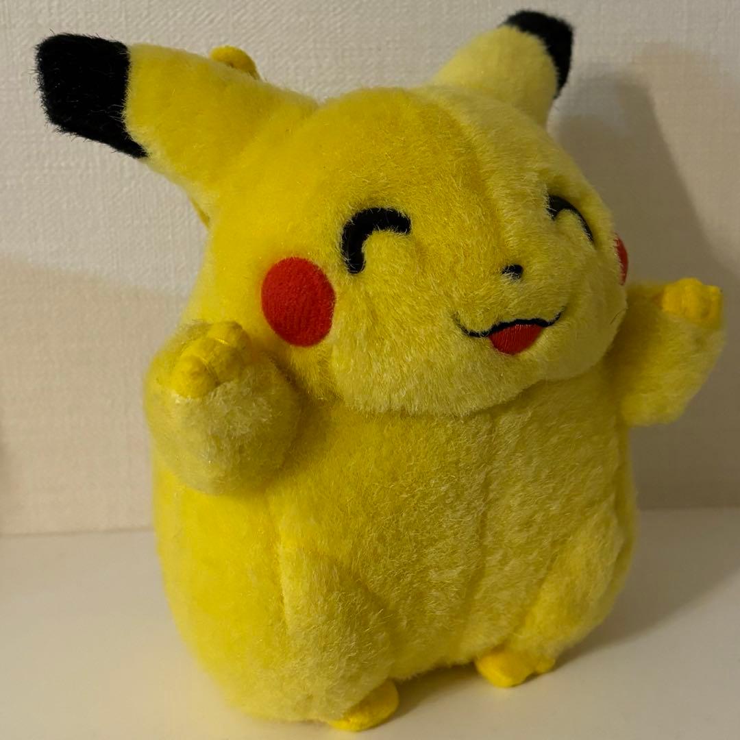ピカチュウ ぬいぐるみ 初期ピカ TOMY 笑顔 にっこり - メルカリ