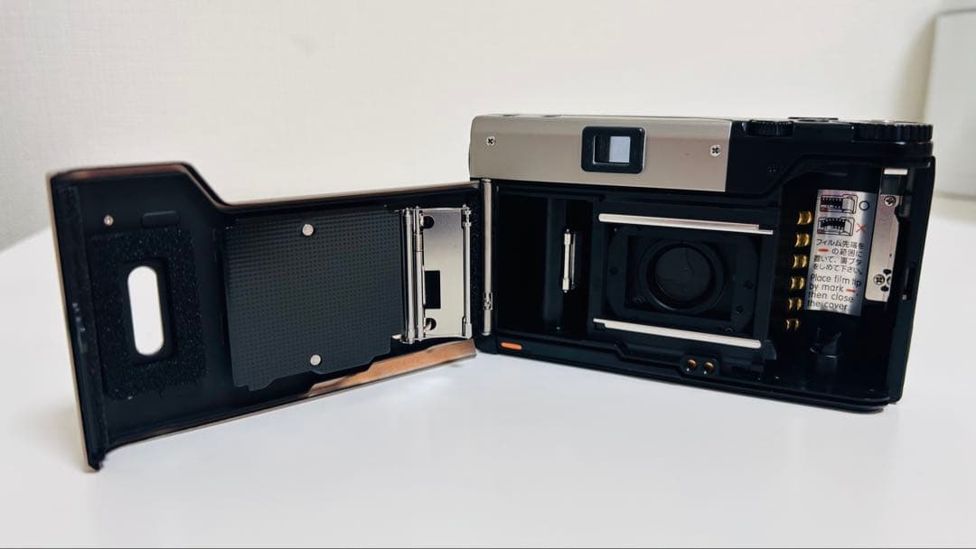 シュシュ様専用】CONTAX T3 本体のみ｜初代オーナー（内部くもりあり