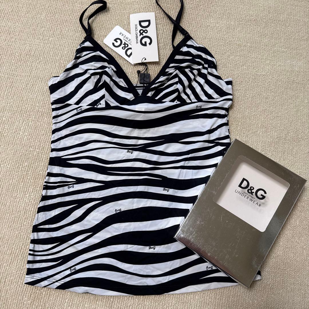 【D&G】新品未使用箱付き　ゼブラ柄 キャミソール Mサイズ D&G】新品未使用箱付き ゼブラ柄 キャミソール Mサイズ - メルカリ