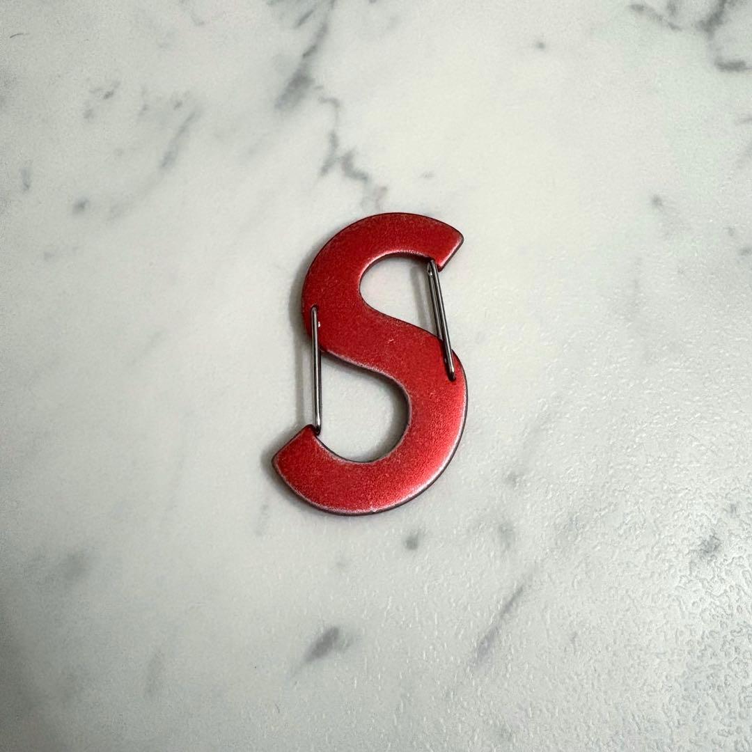 Supreme S Logo キーホルダー カラビナ - メルカリ