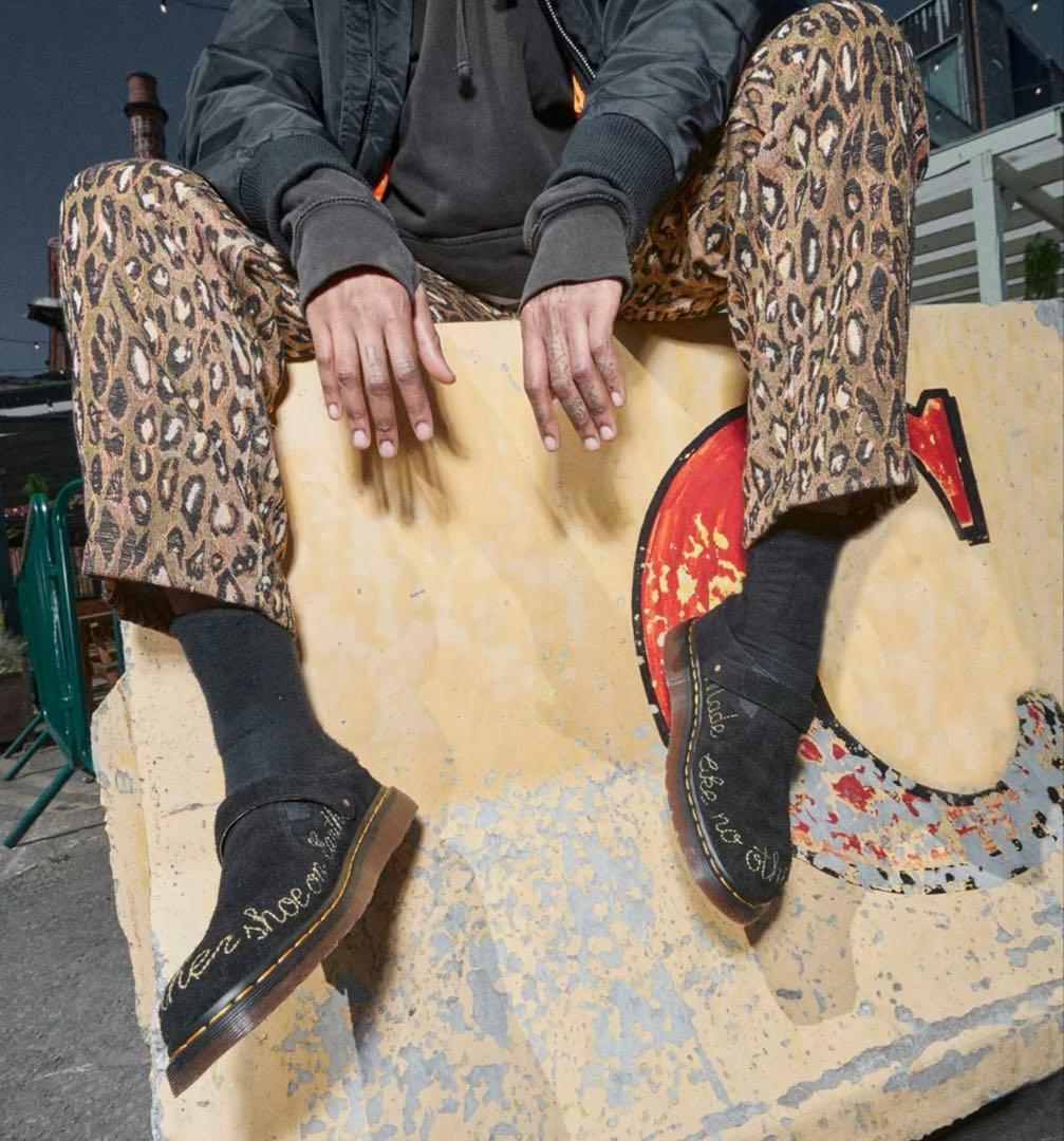 新品 箱タグ付 Dr.Martens ISHAM Archive 刺繍 黒 - メルカリ