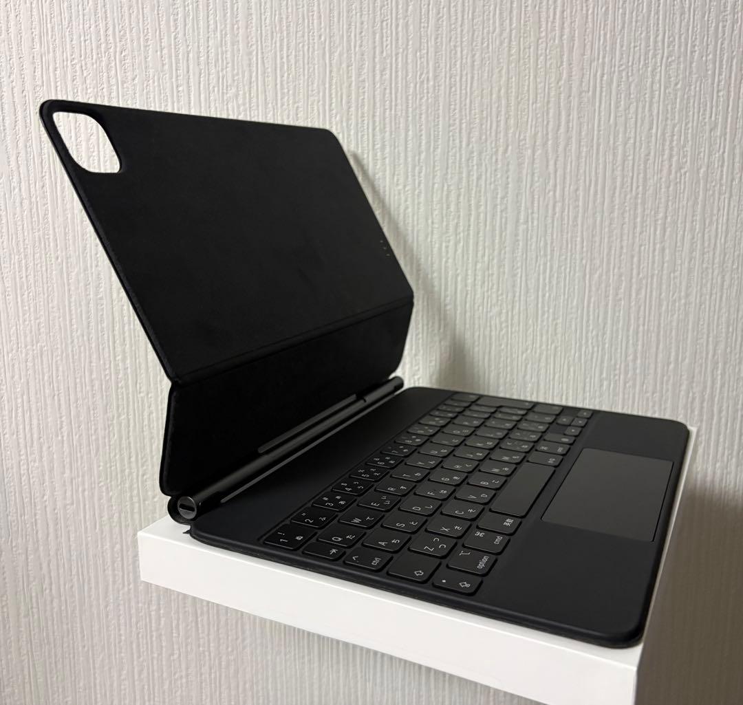 Apple iPad Magic Keyboard MXQT2J/A - メルカリ