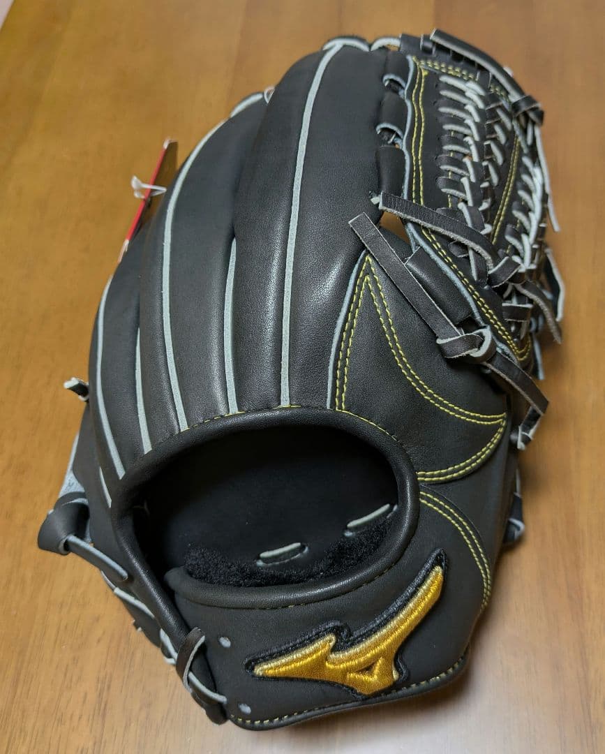 ミズノプロ　硬式　内野手用　ブラック　サイズ8　BBS限定　1AJGH14013 BSSショップ限定品｜1AJGH10213｜硬式用【ミズノプロ】CRAFTED Edition