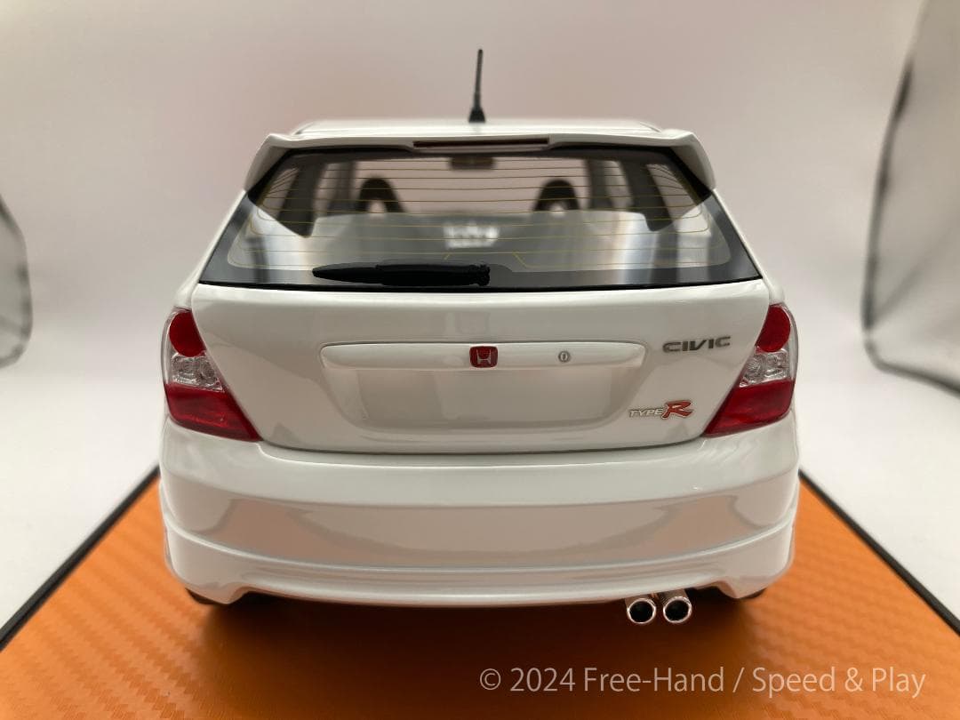 HONDA CIVIC Type R(2004)1:18 レジンカー 限定モデル - メルカリ