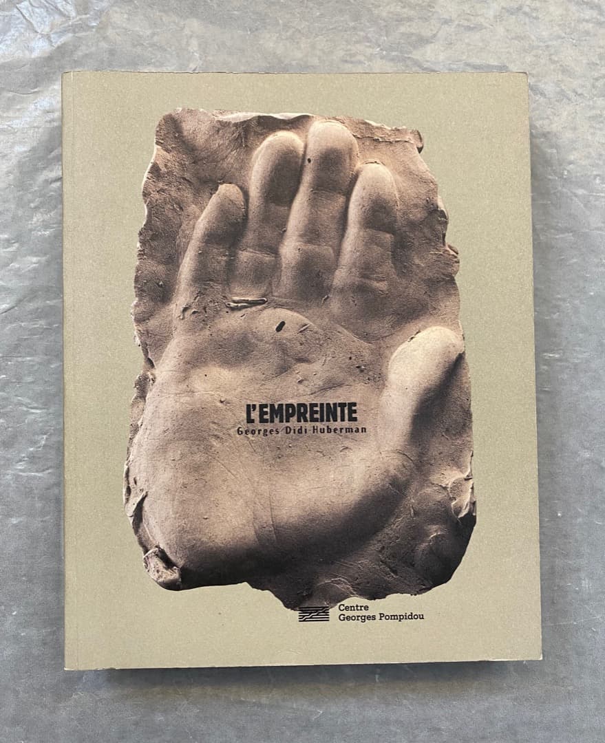 ディディ＝ユーベルマン『痕跡展（L'empreinte）』カタログ、1997年。 ディディ＝ユーベルマン『痕跡展（L'empreinte）』カタログ、1997