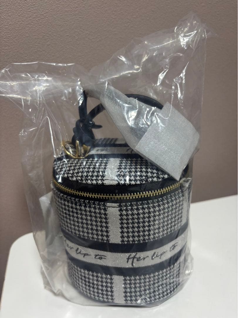 HLT Jacquard Mini Vanity Bag - メルカリ