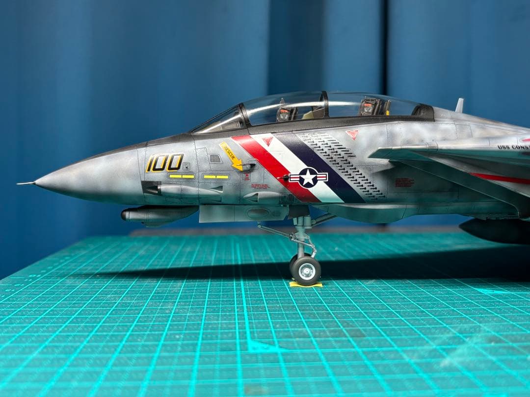 戦闘機　プラモデル　完成品　タミヤ　1/48　グラマン　F-14Dトムキャット 61114.jpg