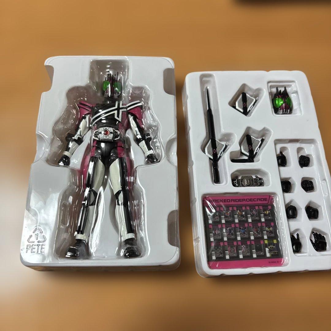 真骨彫　S.H.Figuarts 仮面ライダーディケイド