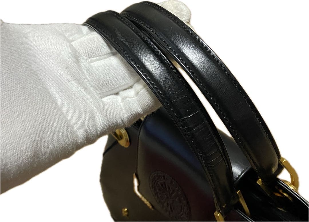 未使用 ロベルタディカメリーノ ワンショルダーバッグ 巾着 レザー 本