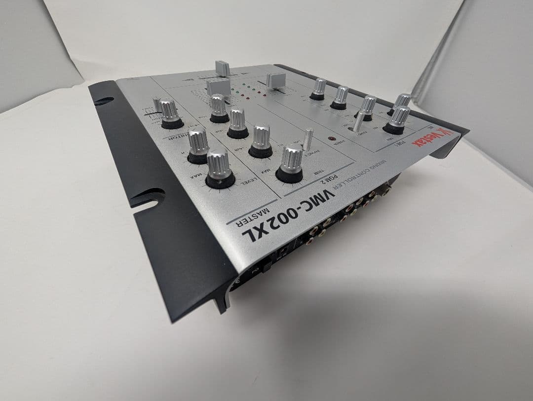 Vestax VMC-002XL DJミキサー 元箱あり リスニング使用のみ美品 - メルカリ