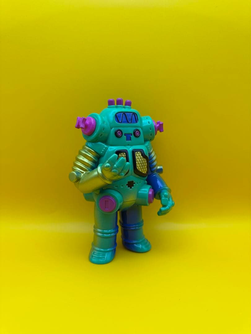 カネゴン キングジョー 怪獣アートソフビ 2体セット - メルカリ