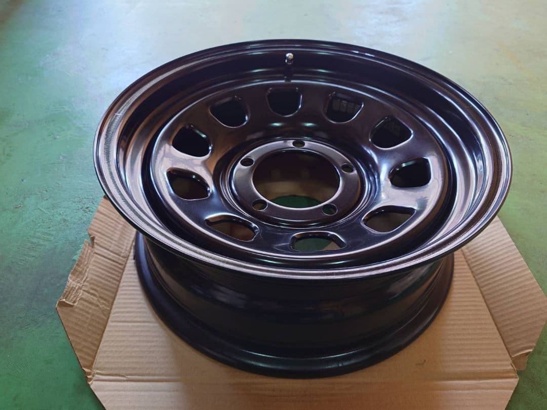 美品 ②ジムニーシエラJB74黒 16 デイトナスチールホイール 2/2