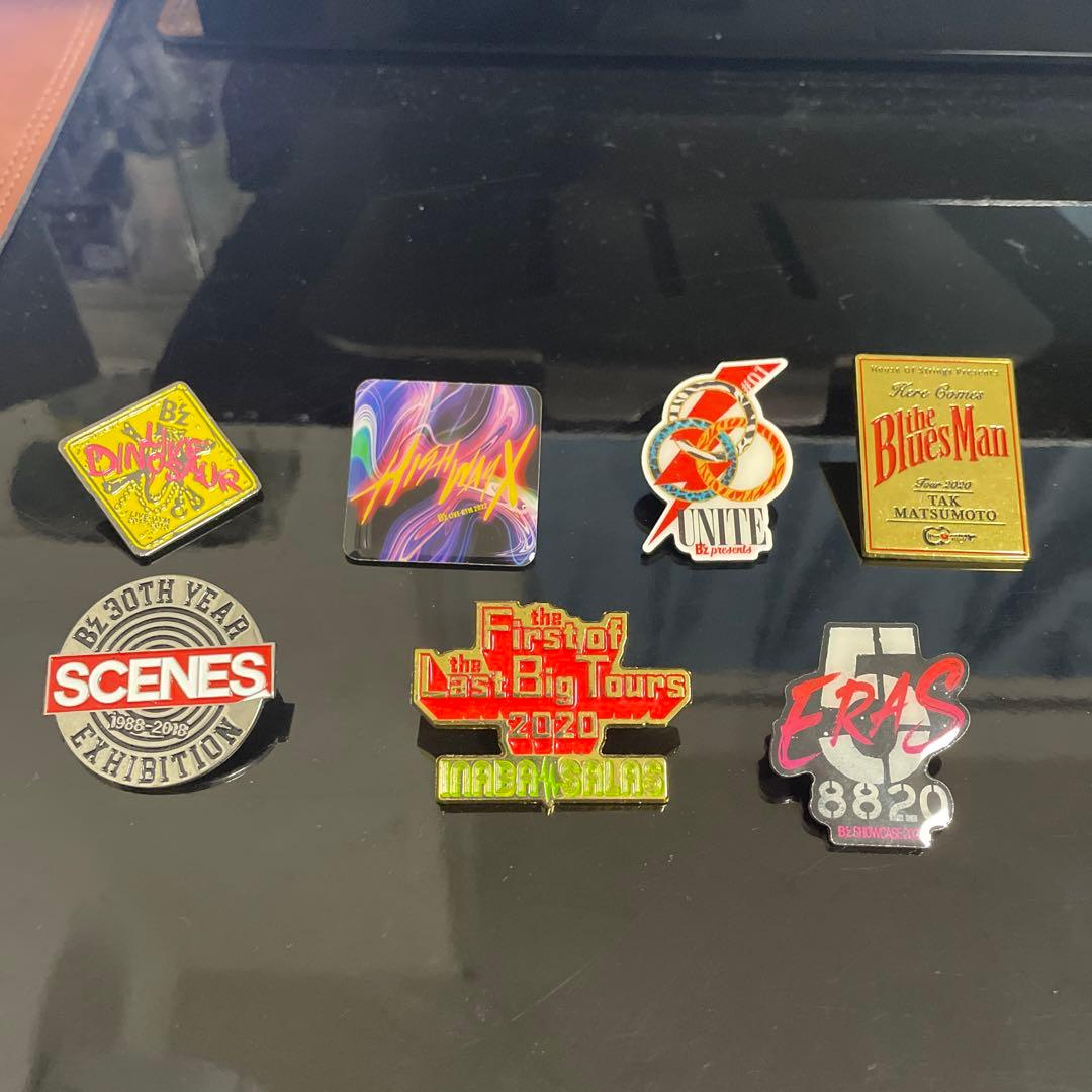 B'zチャリティーピンバッジセット - メルカリ