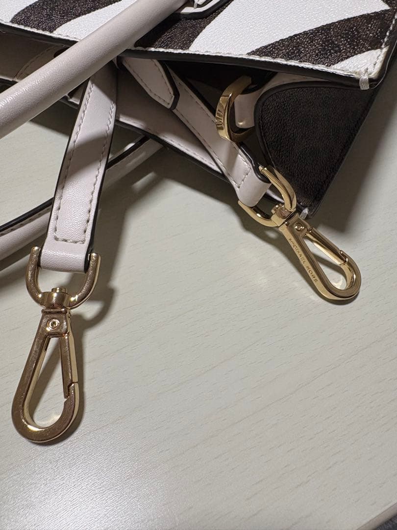 ドン君様専用 MICHAEL KORS MKロゴショルダーバッグ - メルカリ