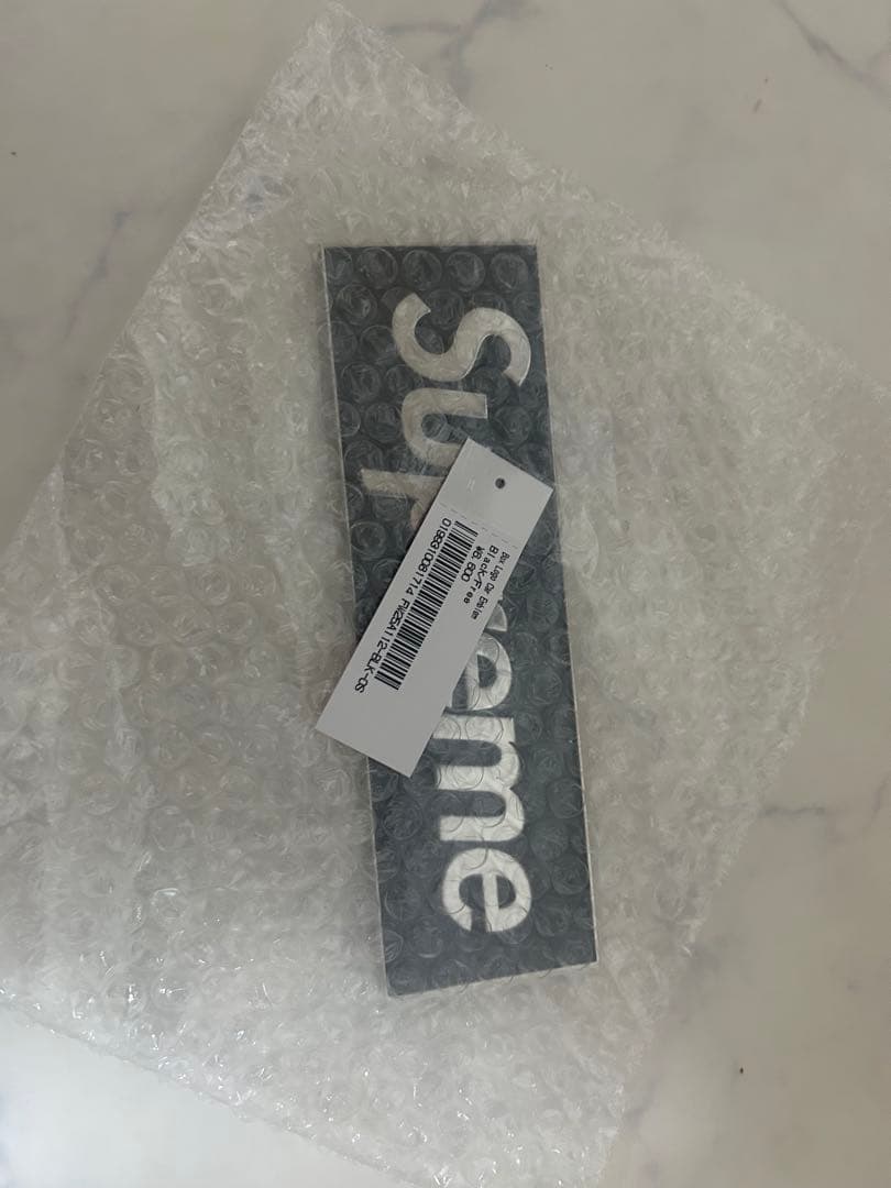 シュプリーム ボックスロゴカーエンブレム 