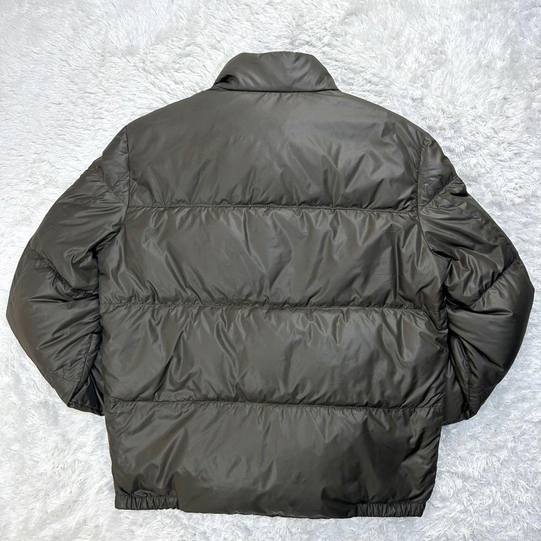 5685【希少カーキ・人気48サイズ】プラダ‪☆三角プレートロゴ入り‬