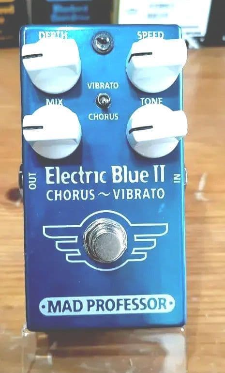 ギター MAD PROFESSOR ELECTRIC BLUE II Mad Professor Electric Blue II Chorus Vibrato – Music Villa MT