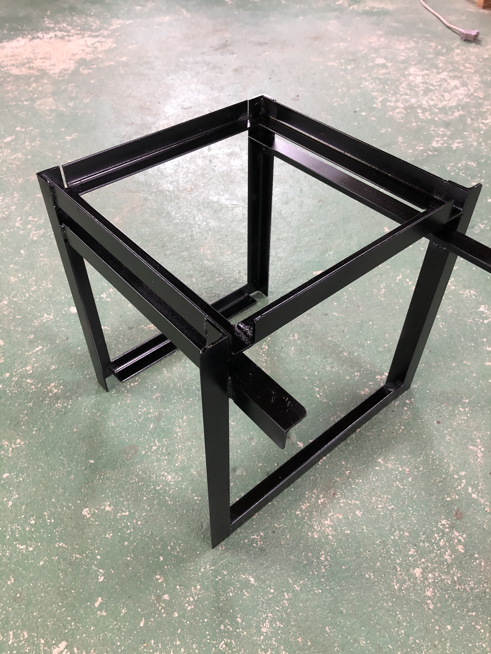 日本蜜蜂 重箱用 巣箱台 29cm用 - MAMESHIBA48'S GALLERY | minne