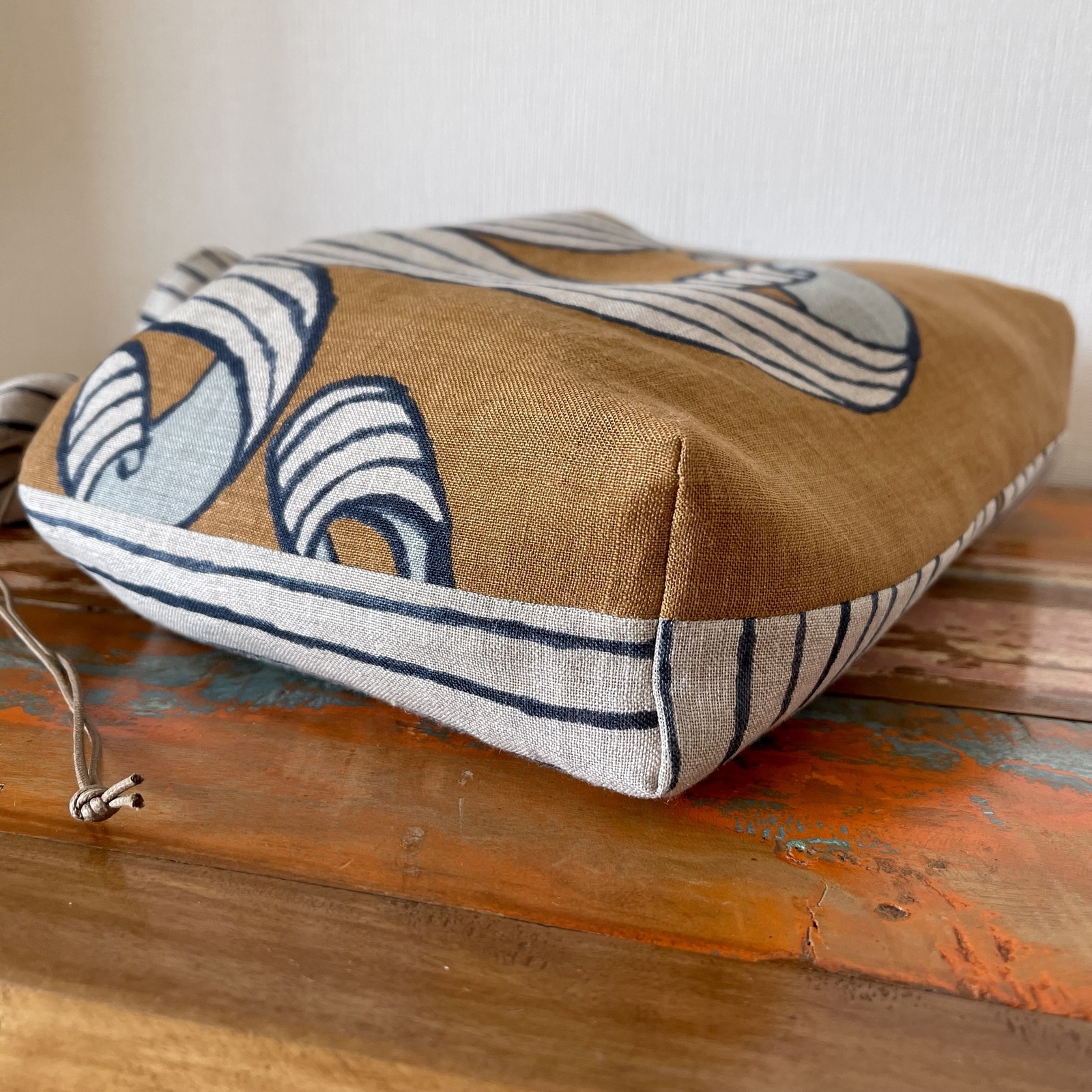 ミナペルホネン生地使用 ✳︎ swing 巾着バッグL - haruhitowork