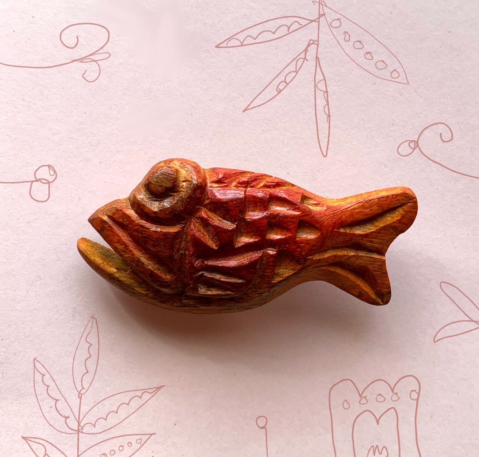 木彫りの魚ブローチ - TETSU'S GALLERY | minne byGMOペパボ 国内最大