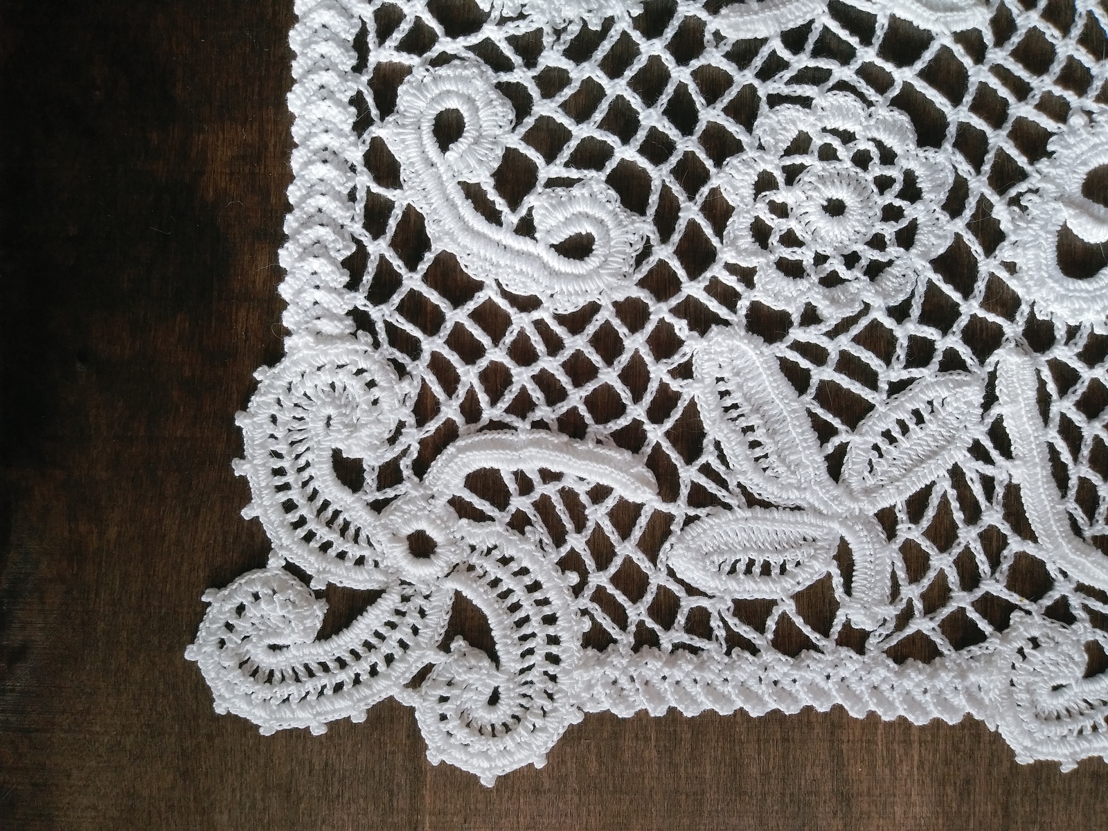 アイリッシュクロッシェレース編みのシャムロックドイリー テーブル