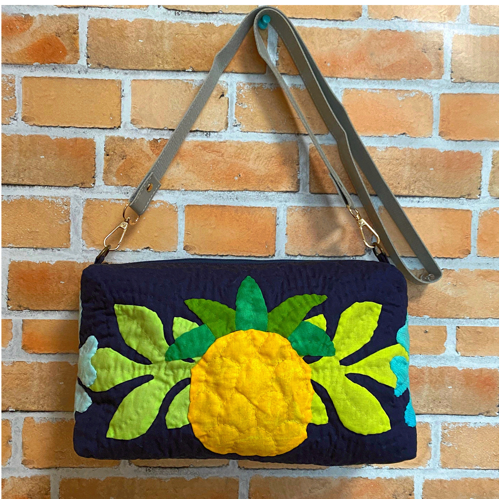 ハワイアンキルト ショルダーバッグ - MICHIPANDA'S GALLERY | minne