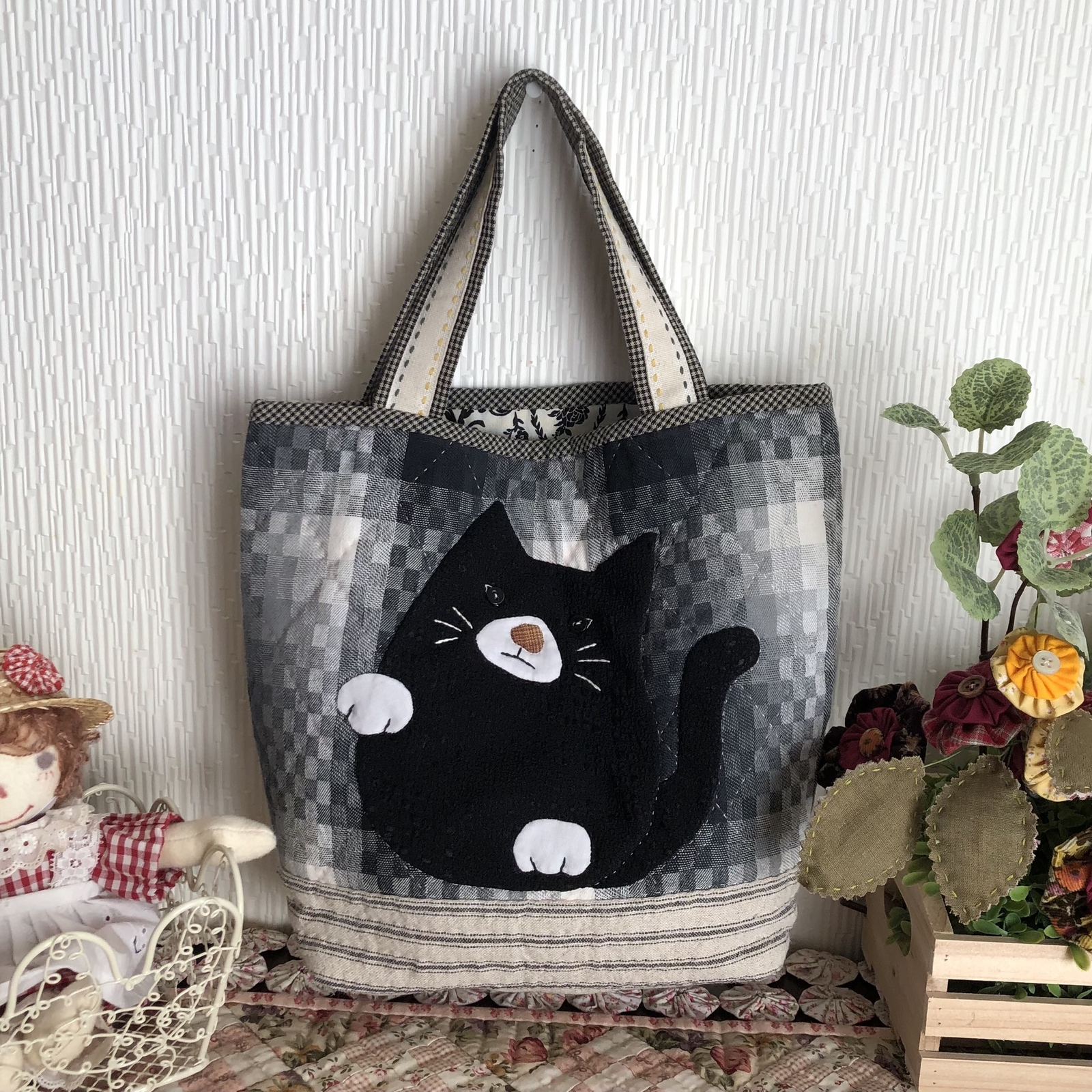 チャッピー。 A4サイズ トートバッグ ポーチ ねこ生地パッチワーク