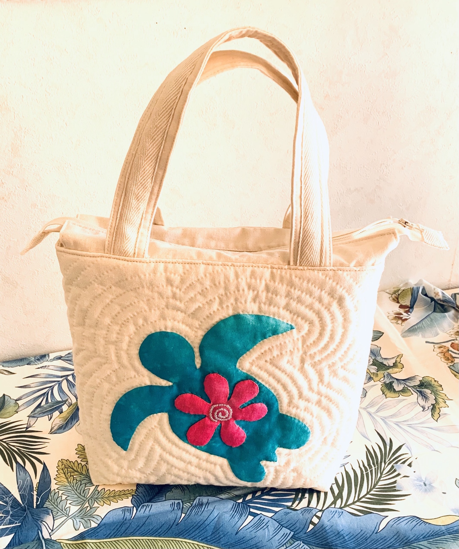 NO.218 ハワイアンキルト トートバッグ ハンドメイド ロケラニ(薔薇