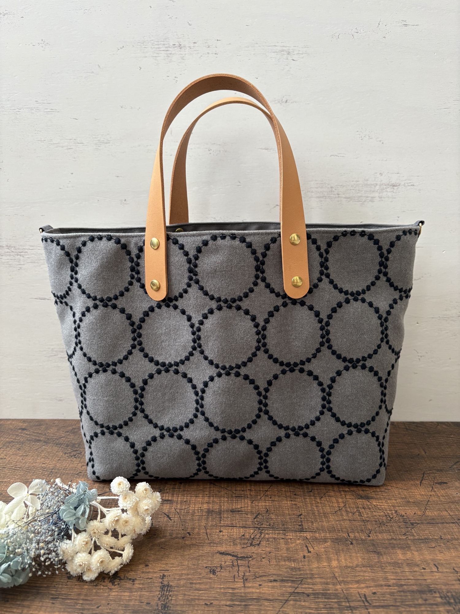 新色！！ グレー×ブラック ミナペルホネン 多機能 Mサイズ トート