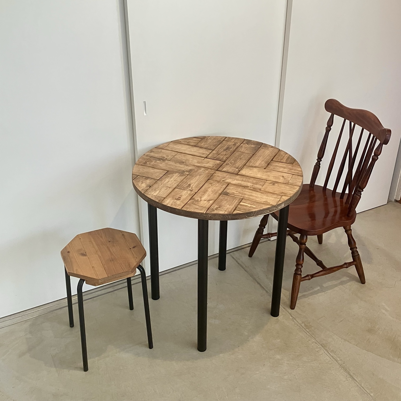 ヘリンボーンの折りたたみテーブル - Tilcara | minne byGMOペパボ