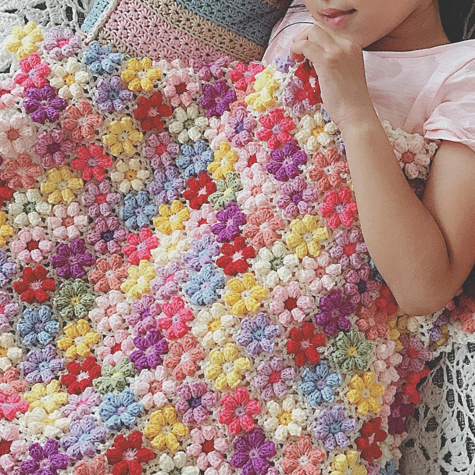 受注製作】手編みのブランケット カラフルなお花モチーフ - Vintage