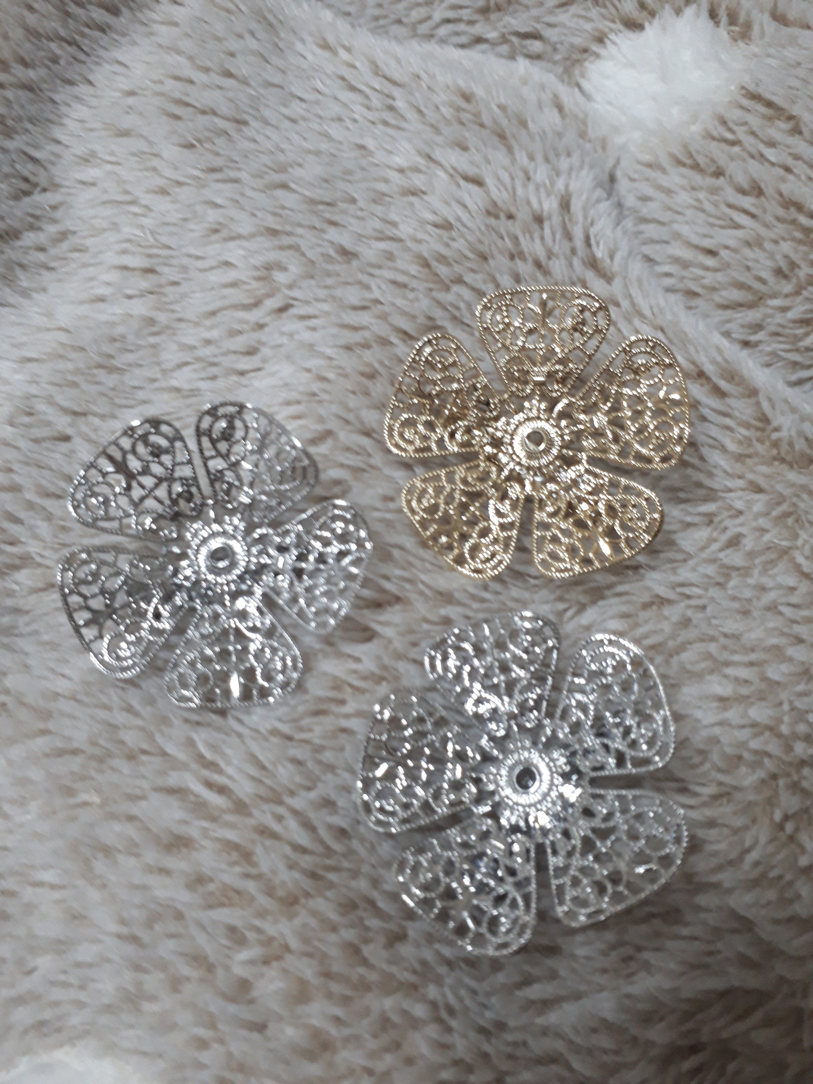 スワロフスキー グルーデコ フォクシーブローチ土台 4個セット - ANZU