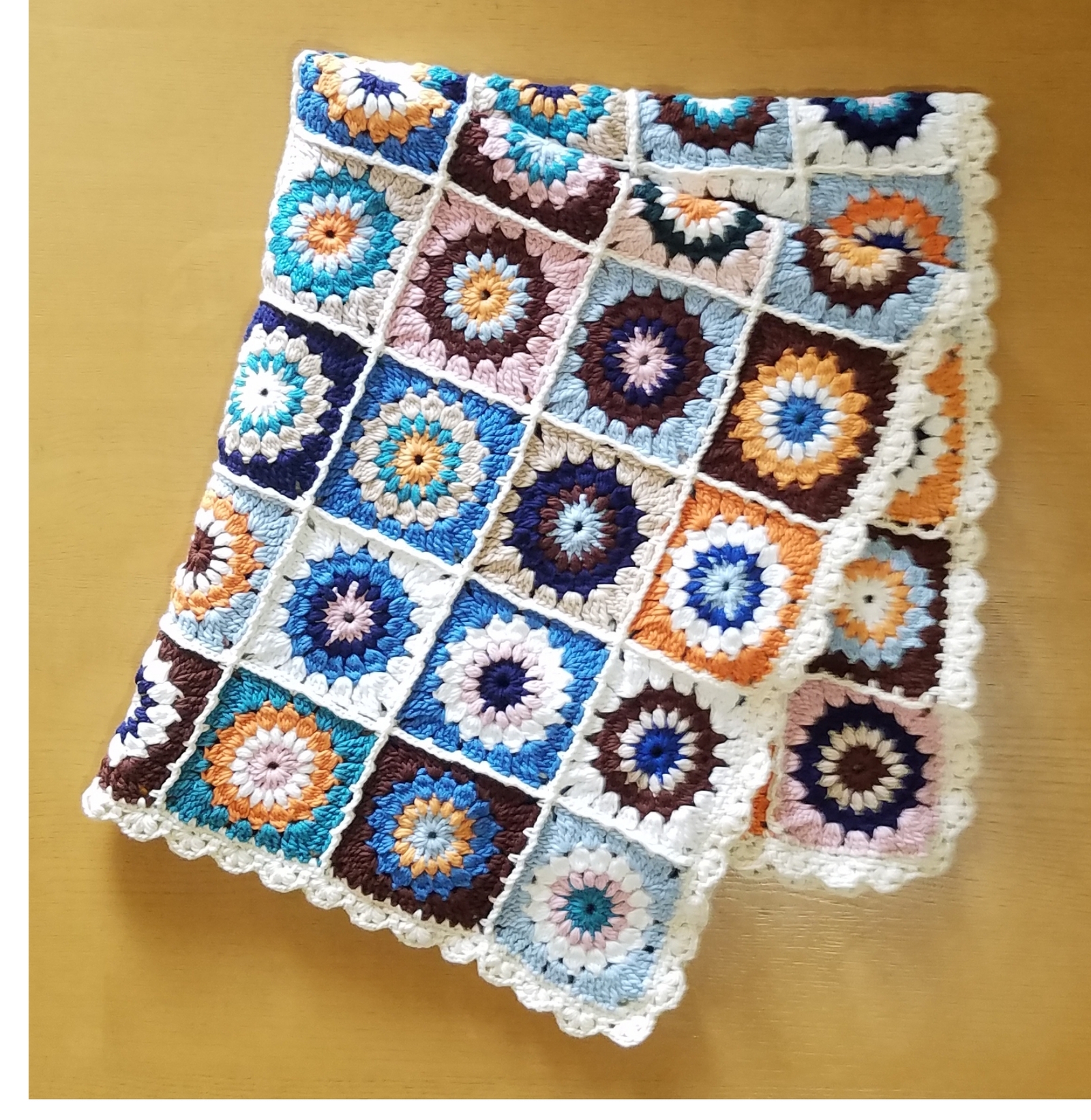 サンバーストグラニースクエア☀️ コットンブランケット マルチカバー