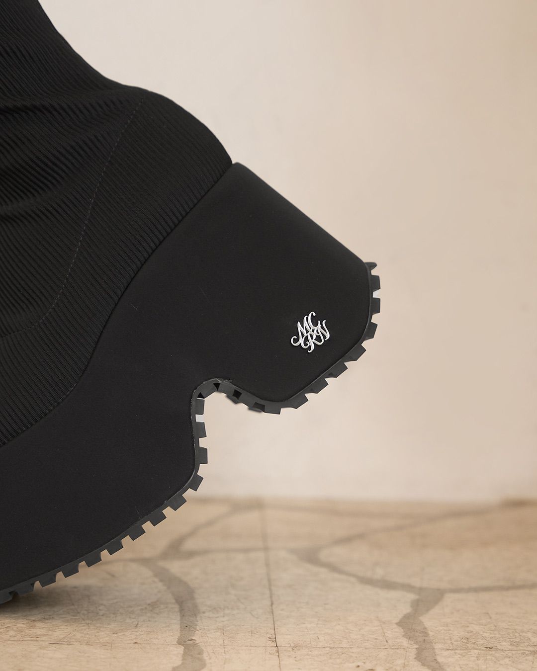 12cm盛れるロングブーツ ブラック | ファッション通販＆メディア