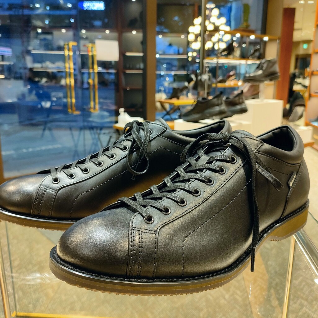 GORE-TEX】ブラックレザースニーカー | 靴のリーガルコーポレーション