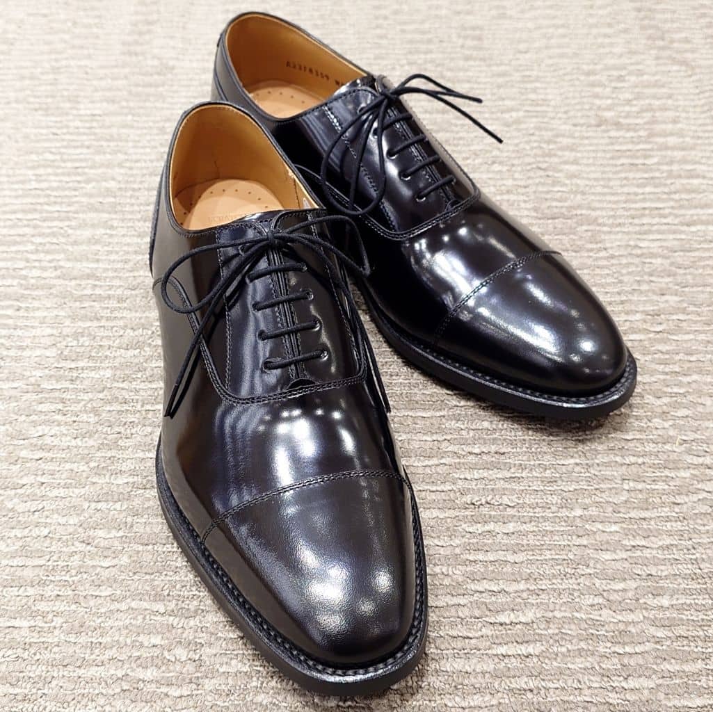 エアーを靴の中でローテーションさせるんです。 | 靴のリーガル