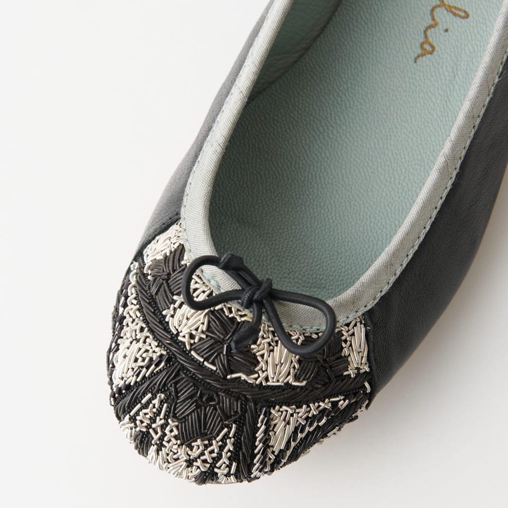 MEHER KAKALIA》“人気のシューズを徹底解剖” - BEARDSLEY(ビアズリー