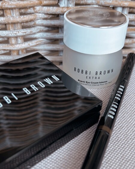 エクストラ リペア アイ クリーム インテンス | ボビイ ブラウン Bobbi