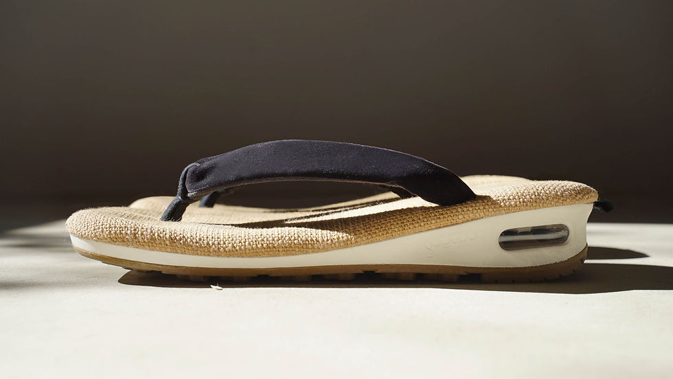 雪駄×スニーカー「unda-雲駄-」｜goyemon