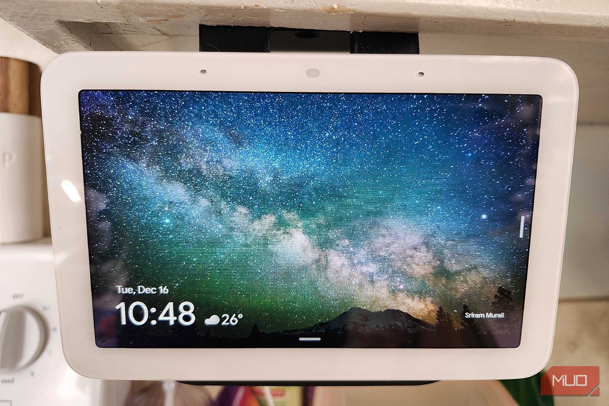 Gemini finally made the Nest Hub worth keeping in my house