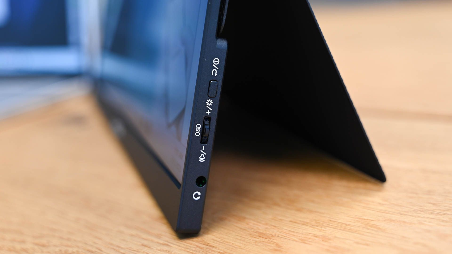 Arzopa A1 Gamut Mini 2K Portable Monitor Review: Perfectly Priced