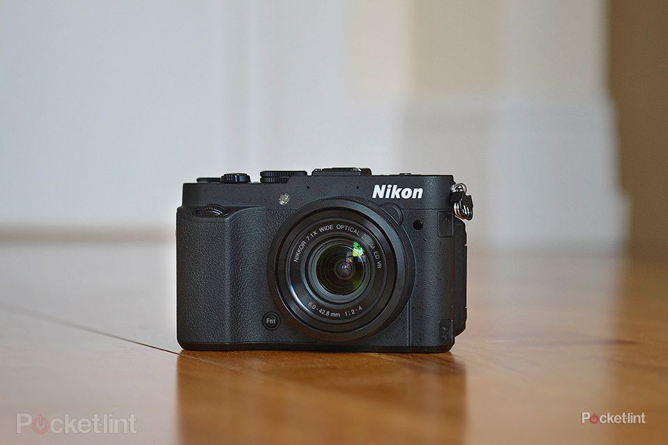 Nikon Coolpix P7700