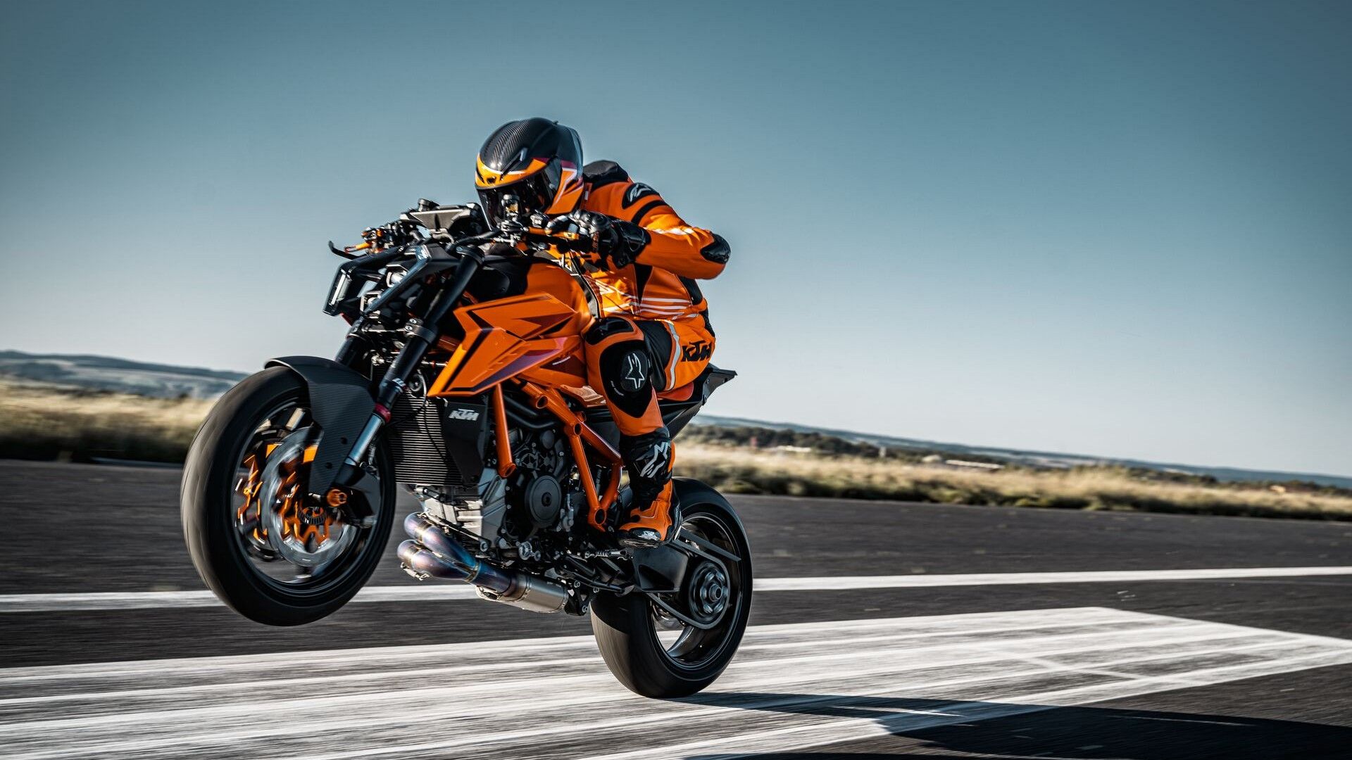 10 Super Naked Motorcycles The Upcoming KTM 1390 Super Duke R Evo