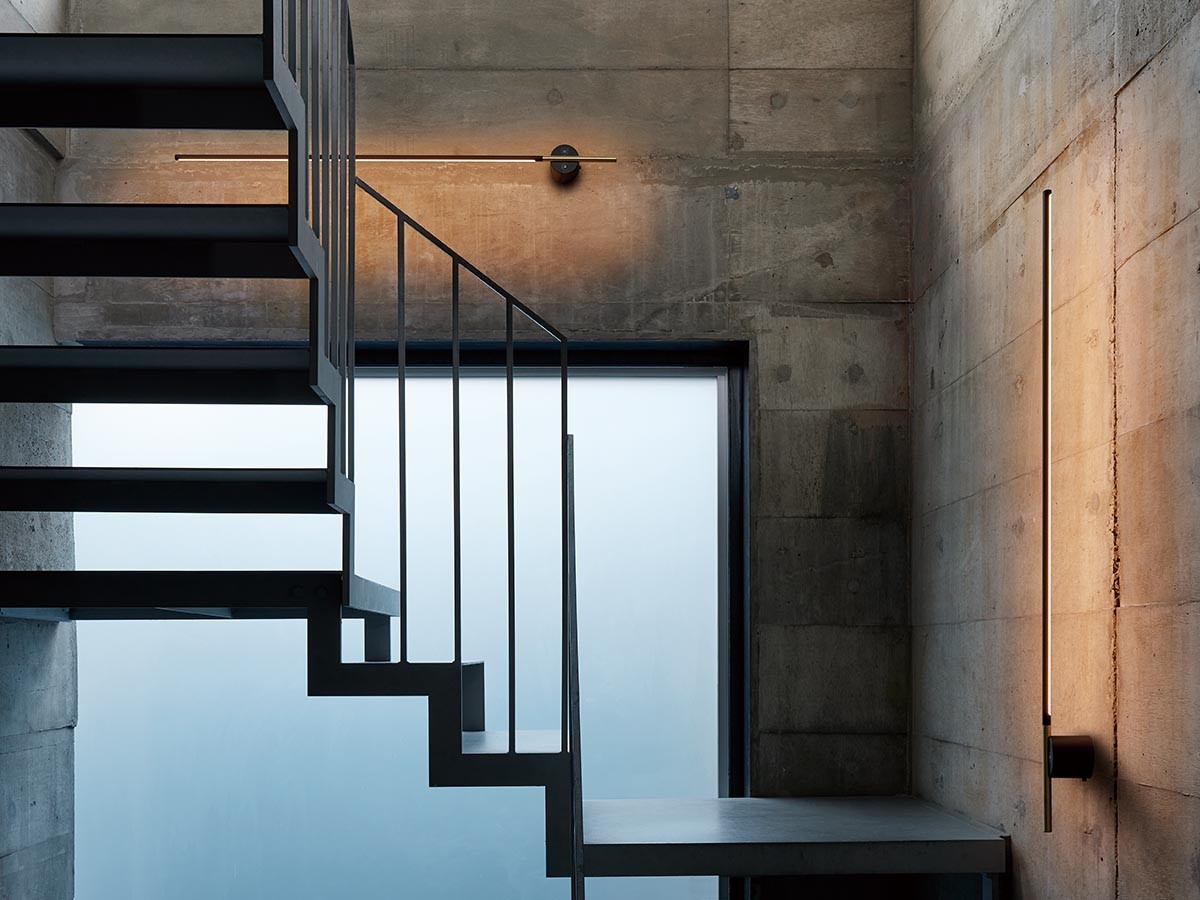 FLYMEe Noir LED Wall Lamp / フライミーノワール LED ウォールランプ