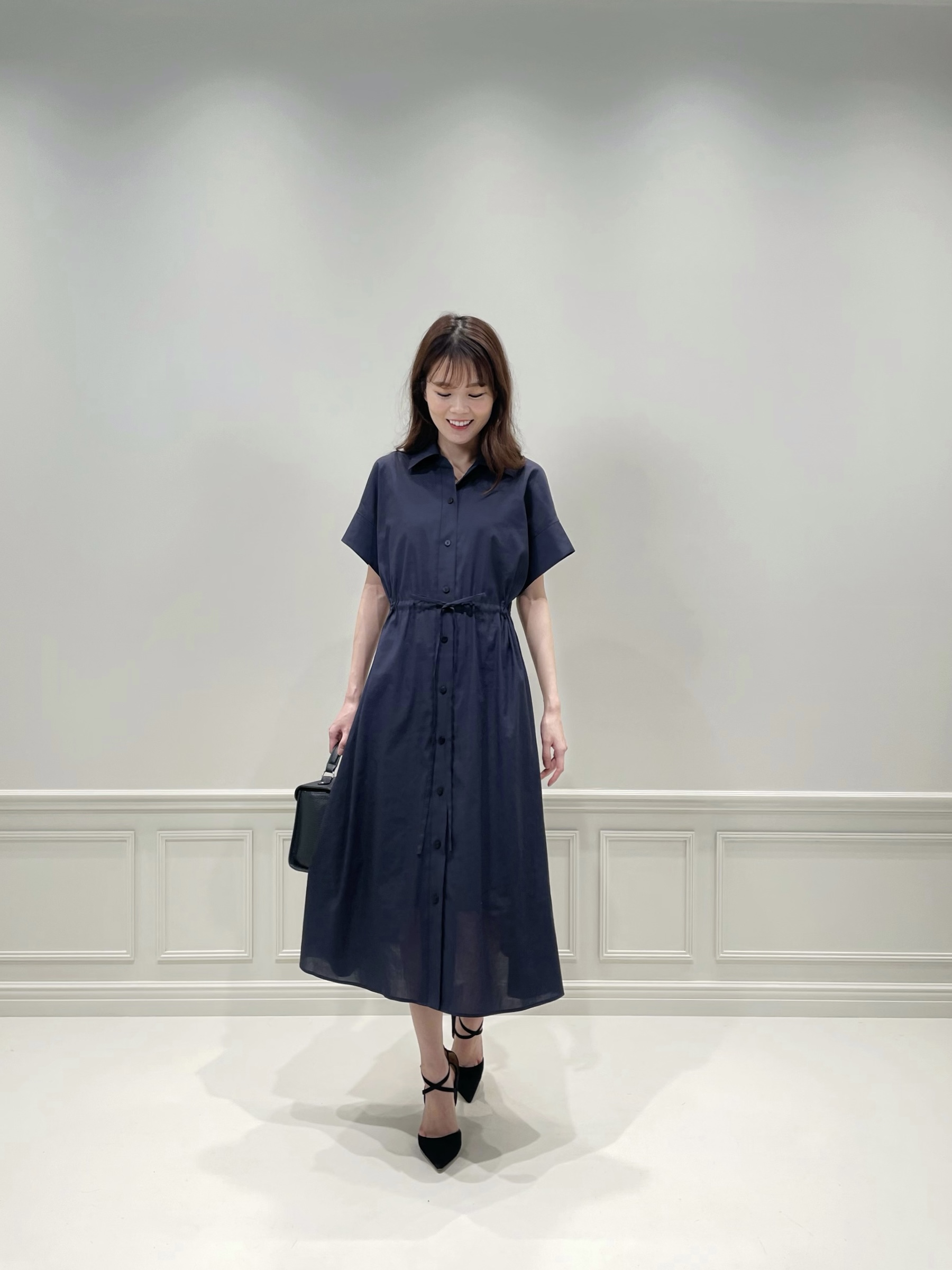 デイリー使いにピッタリ！一枚でさらりと着れる”シャツワンピ”は一つ