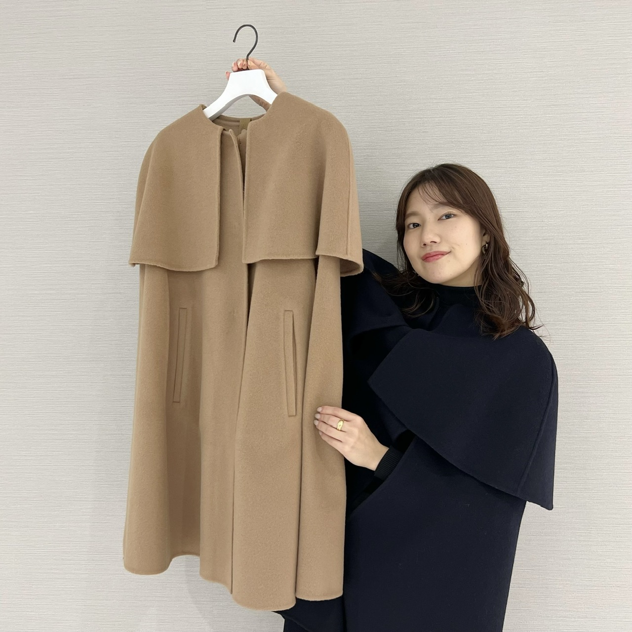 RECOMMEND ITEM / クラシカルで上品な新作ケープコートが一押し