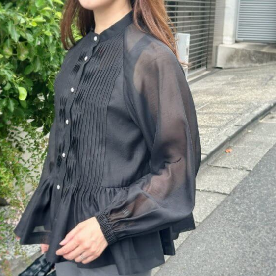 先週の人気アイテム＜フラップポケットツイードワンピース＞の