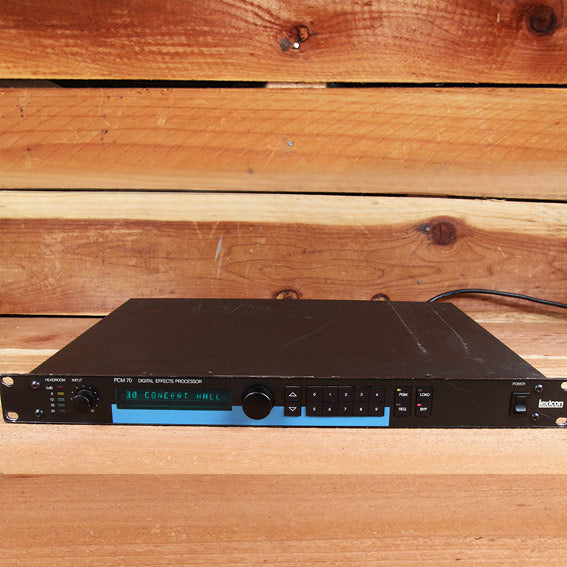 LEXICON pcm70 Industry Standard Reverb Delay Digital Rack Effects
