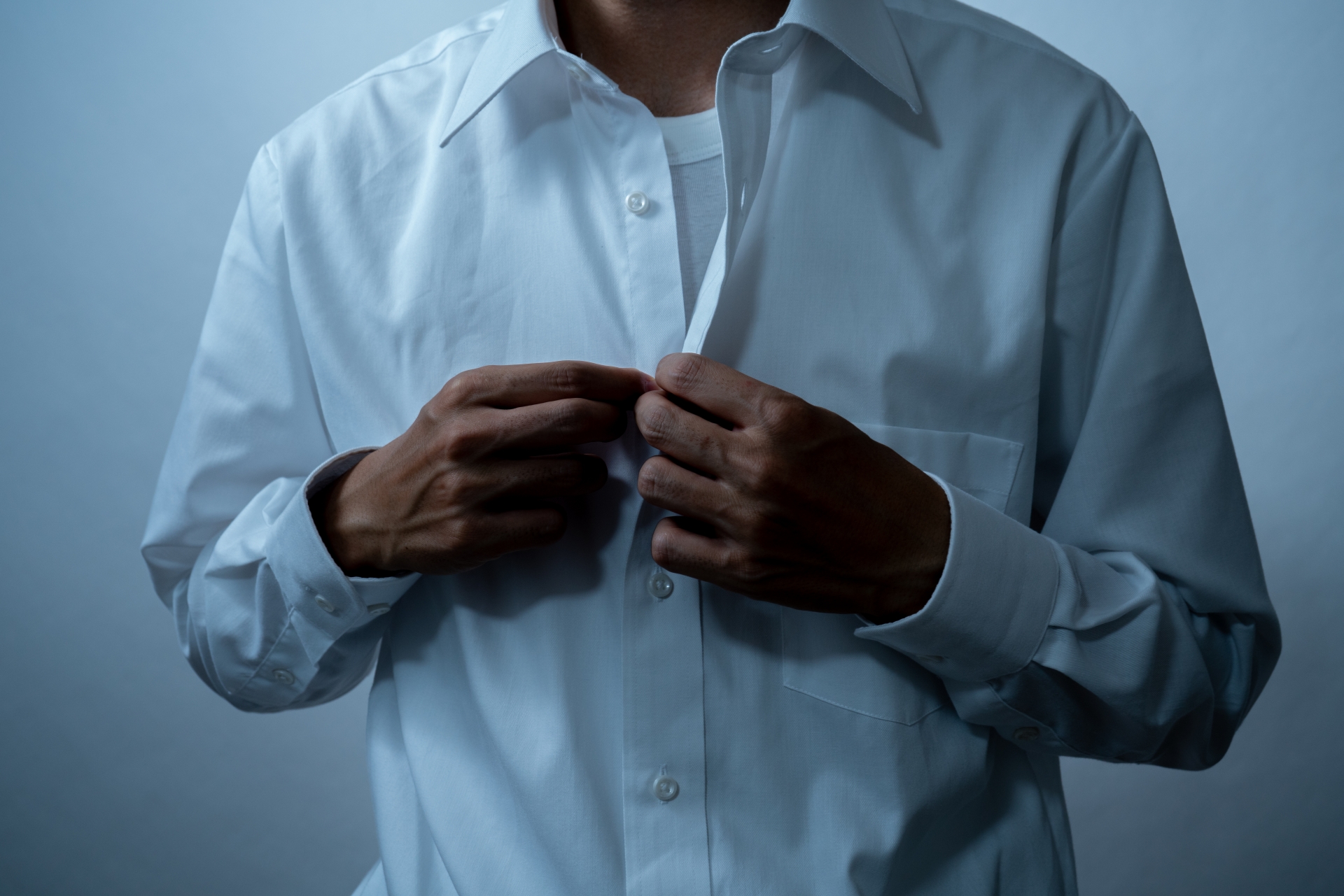 気分障害はどんな症状？うつ病、双極性障害との関連性 | 赤羽すずらん